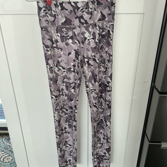 Athleta Camo Print Leggings - Picture 1 of 2